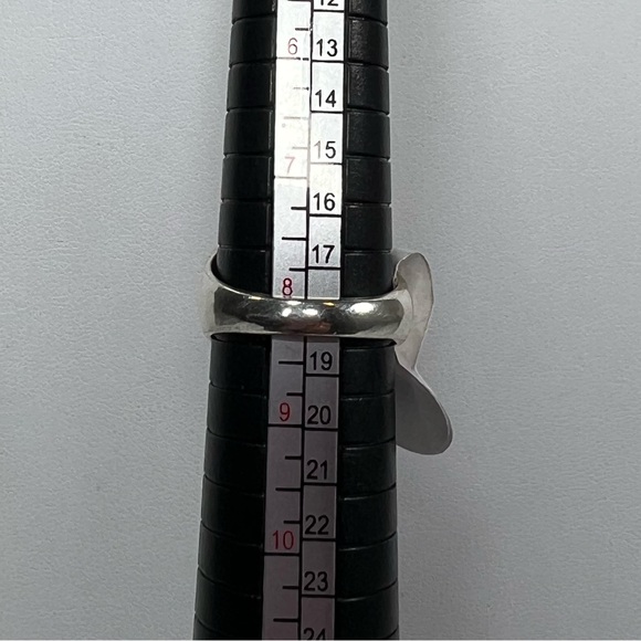 Chevron Amethyst 925 Unisex Gemstone Ring size 8 - Picture 2 of 3